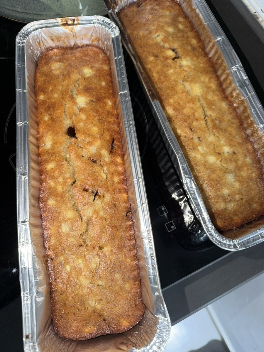 p1nkishcals's tweet photo. guys my bf made banana bread all by himself 😭 https://t.co/Fw1chpL3B7