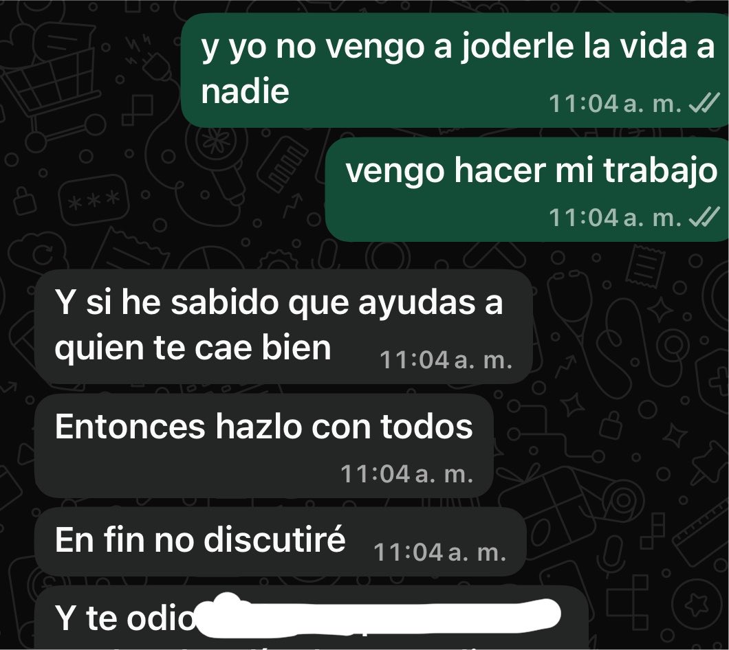 MayraRmz89's tweet photo. Ayer me regalaron un nudo de brujas en pulsera,ahora somos mi pulsera y yo contra el mundo, porque aquí creemos en todo. 
Lo que me gano por estar en el departamento de lavado de dinero y corregir a los inútiles de ventas
ya denme otro puesto.😮‍💨 https://t.co/6DKpLxBWVp