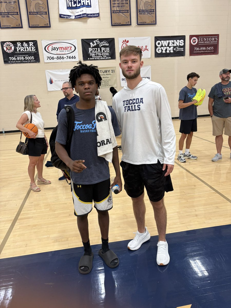 jerzidan's tweet photo. Had a great day of camp @UTFMBB 
Thanks for the opportunity @CoachDoss20 . #BacktoWork https://t.co/ObjzN7JqSA