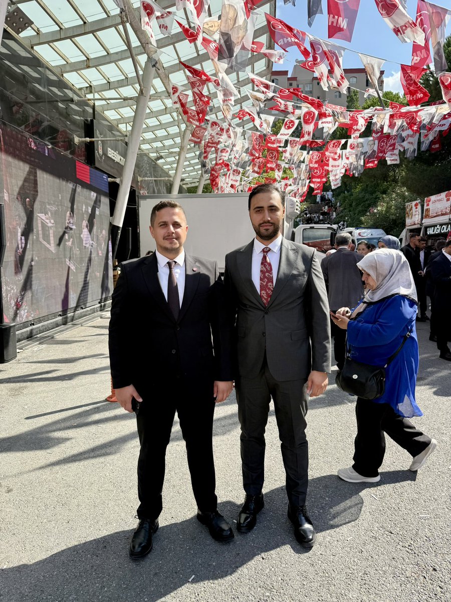mahmutcskun's tweet photo. Geçmişten bugüne aynı yolda yürüdüğümüz, nice anıyı ve mücadeleyi birlikte paylaştığımız kıymetli kardeşlerimle, Milliyetçi Hareket Partisi İstanbul İl Başkanlığımızın İl Kongresi’nde bir araya geldik.

Kongremizde oyumuzu kullanarak, birlik ve beraberlik içerisinde davamızın geleceği için irademizi ortaya koyduk.

Yolumuz bir, davamız bir, kardeşliğimiz daim olsun. 🇹🇷🤘

@KementogluTolga