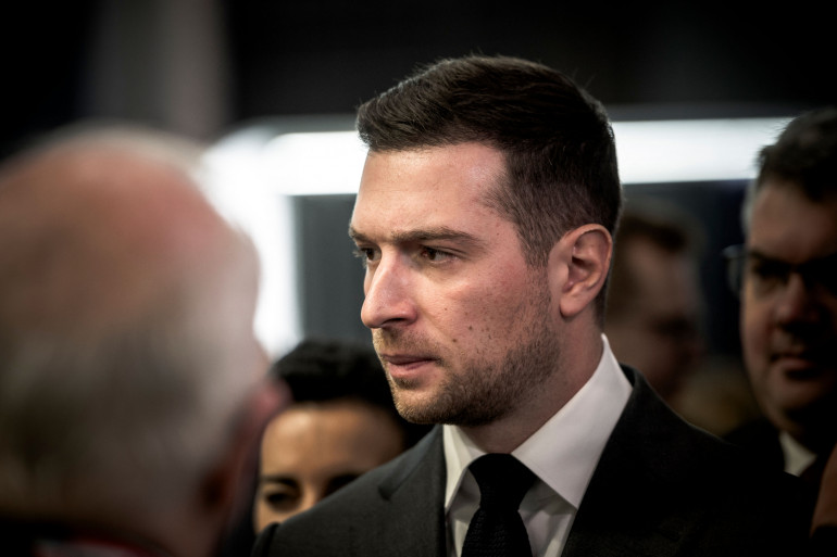 AlertesInfos's tweet photo. 🇫🇷 FLASH | Aucune banque française ne veut financer le RN, révèle Jordan Bardella. https://t.co/K0eh4hD829