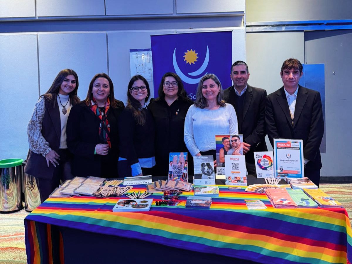 minturuy's tweet photo. 🏳️‍🌈 Uruguay fortalece su posicionamiento como destino LGBT+ en GNetwork360 Buenos Aires 

El Ministerio de Turismo participó de la 24.ª Conferencia Internacional de Negocios y Turismo LGBTQ+, realizada en Buenos Aires, una instancia que reunió a referentes internacionales, profesionales del sector y público general. La participación permitió promover la oferta turística de Uruguay y reafirmar el compromiso del país con un turismo diverso, inclusivo y de calidad.

https://t.co/NWRiEsDfP5