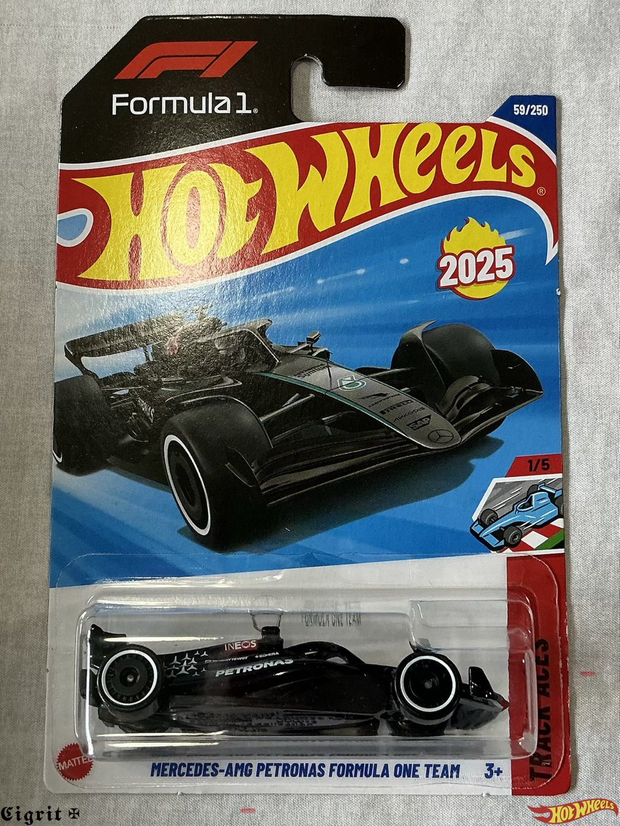 Cigrit77's tweet photo. Mercedes-AMG PETRONAS Formula One Team #Mattel #HotWheels #F1 https://t.co/C5FGo1lAt1