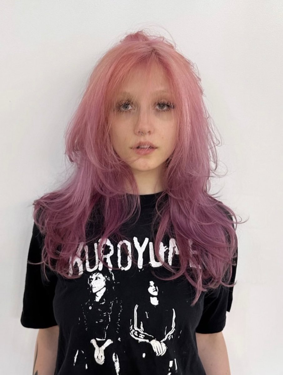 chloepicz's tweet photo. ☆ chloe moriondo from cosmic_ted's instagram post : @/cosmic_ted on ig

🎀💗🌸👛🌷 https://t.co/iyEw3Wxu9E