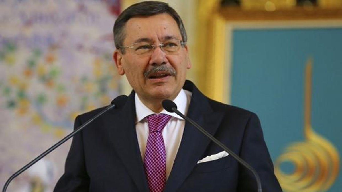 AtillaTasNet's tweet photo. Ankara Cumhuriyet başsavcılığu Melih Gökçek hakkında soruşturma başlatmış! Allahım bu günleri de gösterdin ya, kereminden sual olmaz! 😎 https://t.co/F79QOJOrCD