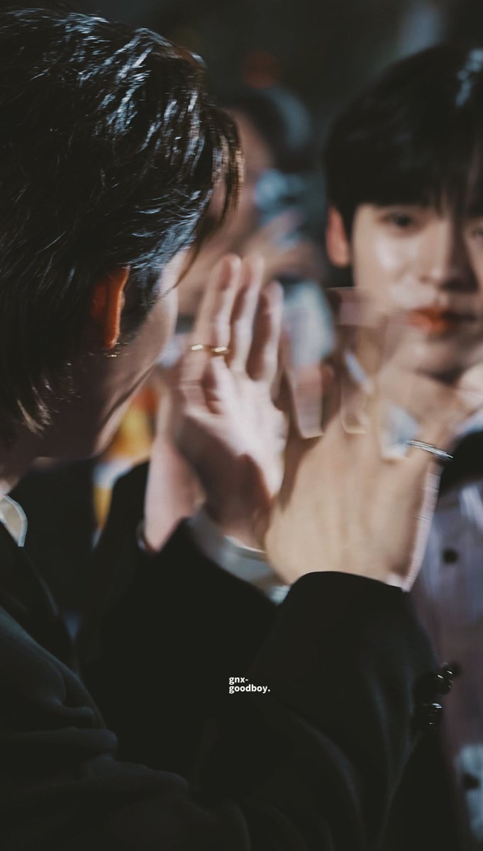 gnxgoodboy's tweet photo. — แม้มีผู้คนรายล้อมนับพัน🌙✨
ช่างมันเพราะชั้นไ­ม่คิดมองใครอื่นเลย🪽

WELCOME RISING THIRDWAN
#twnpich #porsuppakarn 
#FanboyGalaNight #teeteepor https://t.co/aBWDhFakqW