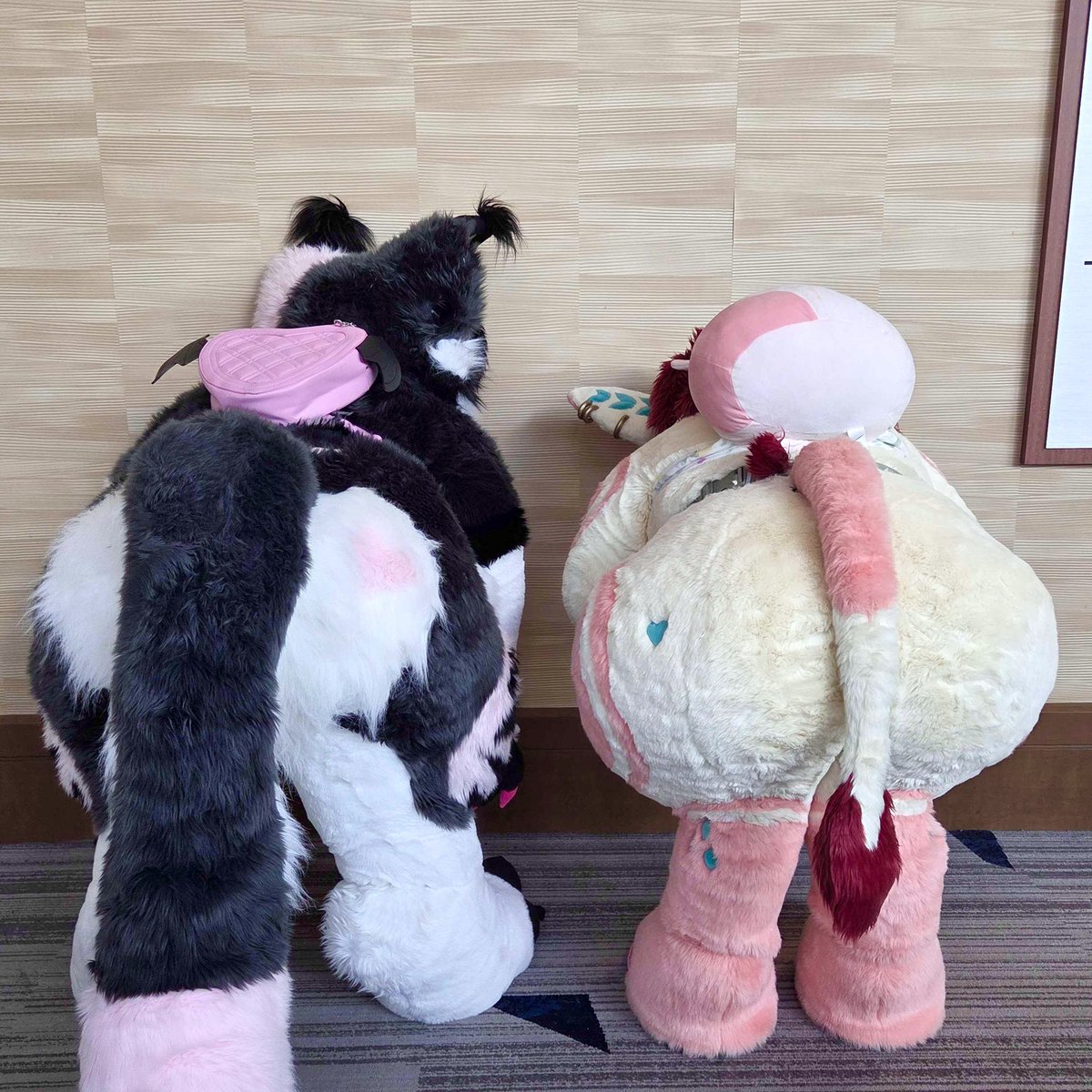 _Pixiefuzz_'s tweet photo. Two baddies <3 you may have seen us running around Megaplex last weekend!
@ImThatGayCow https://t.co/nFQQIBB9Wc