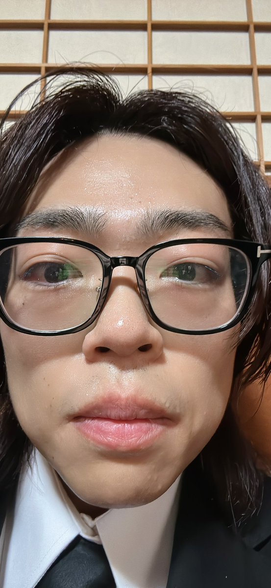 Oshibal_lab's tweet photo. ちゃんとマッチョだった。

エアコンガンガンなのに、
一時間弱の正座耐えてたら1人だけ汗だく🤣 https://t.co/e82i5KsN8c