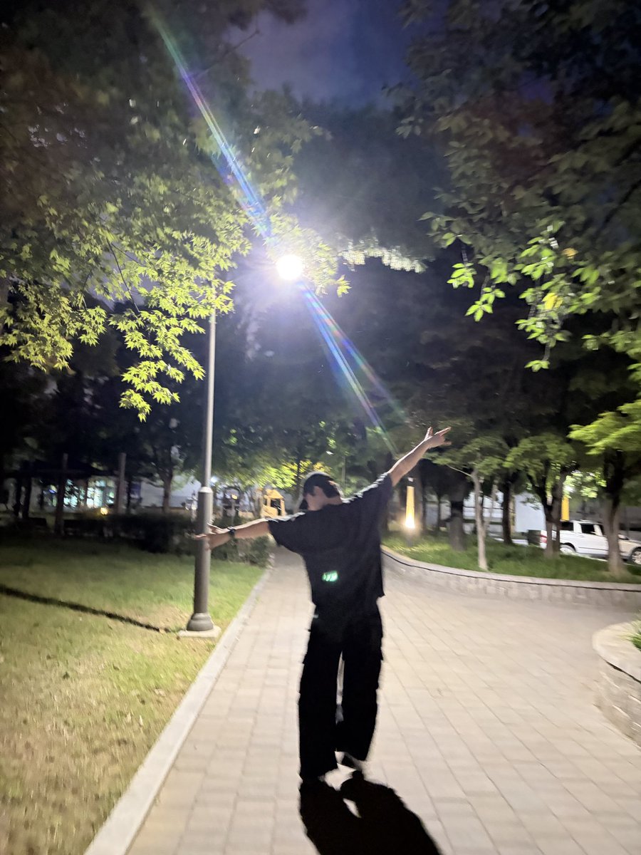 unknownmyong's tweet photo. 여름 맛의 안태규가 좋다고 말해! ☘️ #안태규 https://t.co/bZ5k9n3pm2