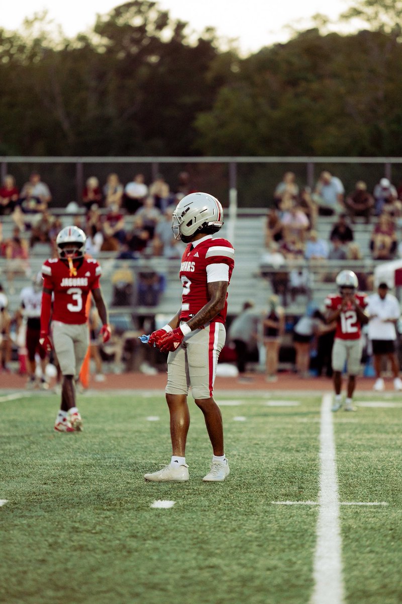 6MarleyThomas's tweet photo. Week 2 Film against Northgate
1 Interception 
1 PBU
1 Forced Fumble
3 Solo tackles 
https://t.co/fmmFnxymi0 https://t.co/oBXWEYTubt