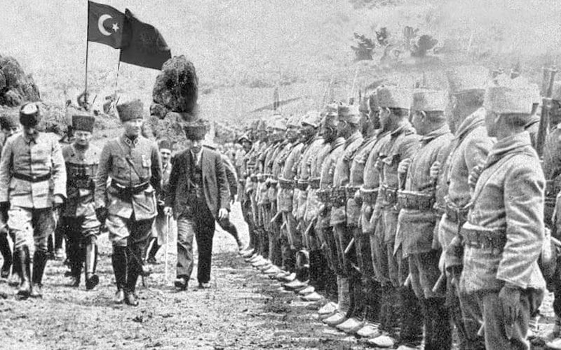 stpandorra's tweet photo. “Gerçek kurtuluşu istiyorsak, her şeyden evvel, bütün kuvvetimiz, bütün süratimizle bu cehaleti ortadan kaldırmaya mecburuz.” https://t.co/MMrf5I0diH
