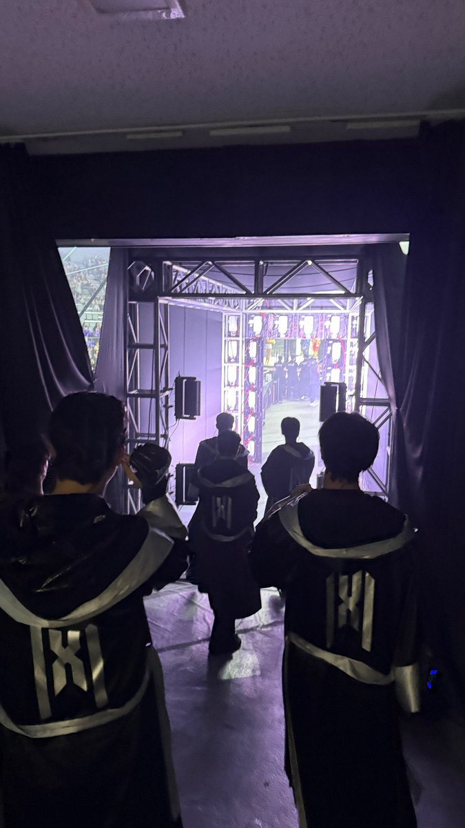 _imnamego5rae's tweet photo. La urgencia femenina de tener un concepto de monsta x como boxeadores https://t.co/shlWqC7P2I