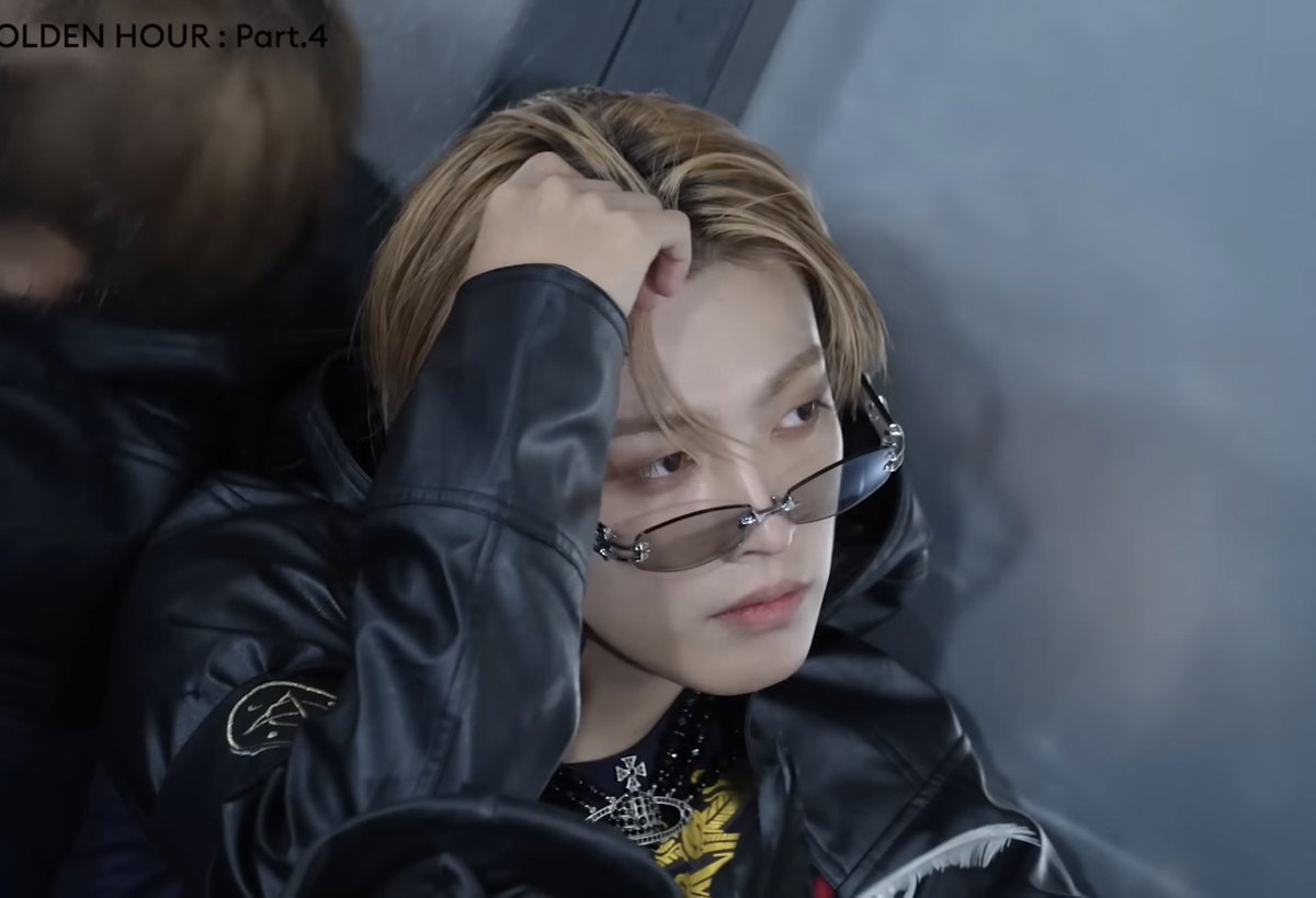 mooonbunny's tweet photo. dear hongjoong’s golden hour part 4 pirate outfit i’m still thinking about you https://t.co/A35329FAx0