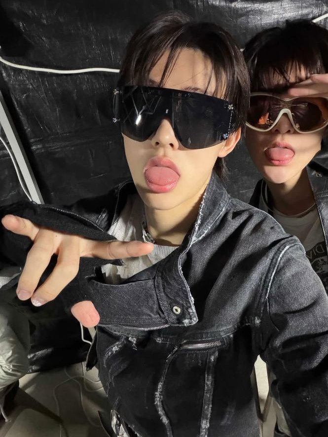 pommeflan's tweet photo. twinski 🪷 https://t.co/pTxo79zsdq