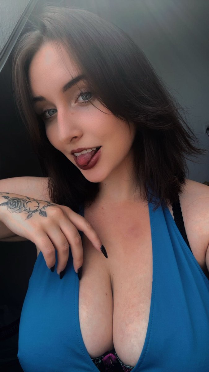 DarkGoddessAnna's tweet photo. RT GAME 🔥
Der Blöde Loser @CuckiCumLover möchte hinhalten wie eine Bitch

2/1/2 - 15Min
5 Extra für Mittelfinger Bild

Machen wir das Dämliche Stück Scheiße fertig!😏🔥 https://t.co/QHCeMffNHm