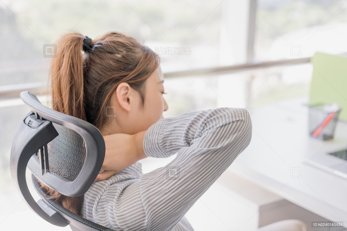 RoxGaa's tweet photo. Small daily changes = big health wins! Swap 10 mins of screen time for a quick stretch, sip an extra glass of water, and notice how you feel by end of the day https://t.co/679DYN8g5G