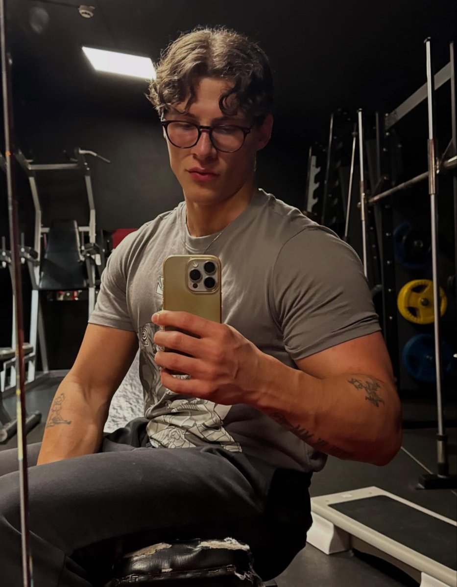 ERC30HAB's tweet photo. nos meio clark kent bem #DeBoaNoCéu https://t.co/jKk1BS8zt5