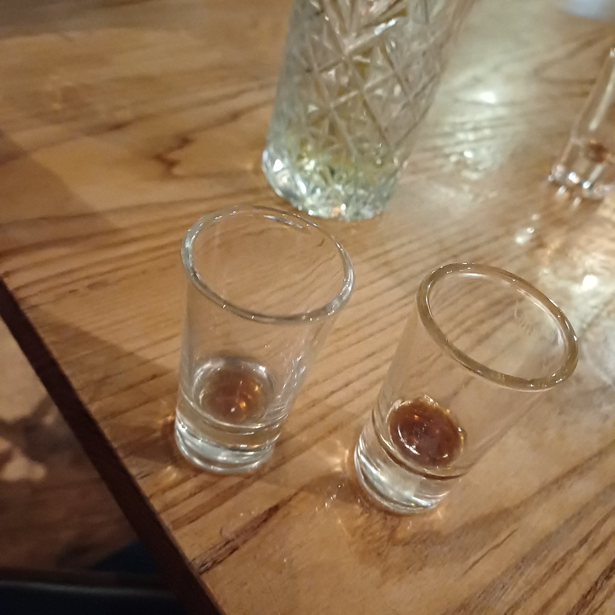 Lockolike's tweet photo. @GarbuttsBar Baby Guinness n'all. What a bar. #BarNone https://t.co/MeBuKpGf6b