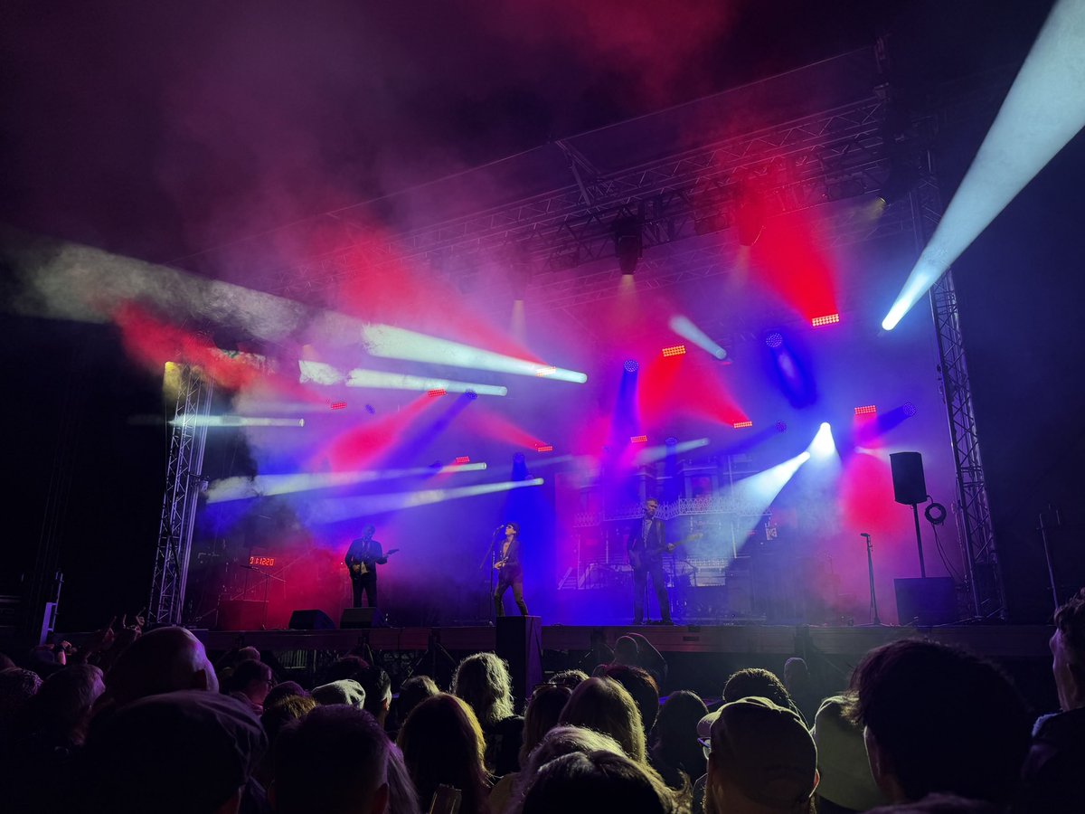 Cleric20's tweet photo. ‘Oh, my friend, you haven't changed
You're looking rough and living strange…’
#TheLibertines were excellent tonight. - can’t quite believe they played my town of #Hitchin!! https://t.co/5uI0TB4sAz