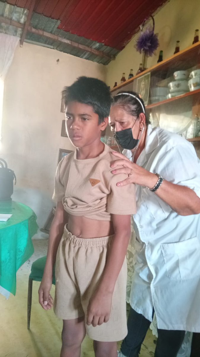 yojandrino's tweet photo. Jornada Laboral casa a casa en el terreno y la comunidad perteneciente al CMP Chocolate del CDI La Fortaleza en el municipio Maracaibo, Estado Zulia
@cubacooperaveZ1 @cubacooperaven #CubaPorLaVida https://t.co/zvo5yC4qZS