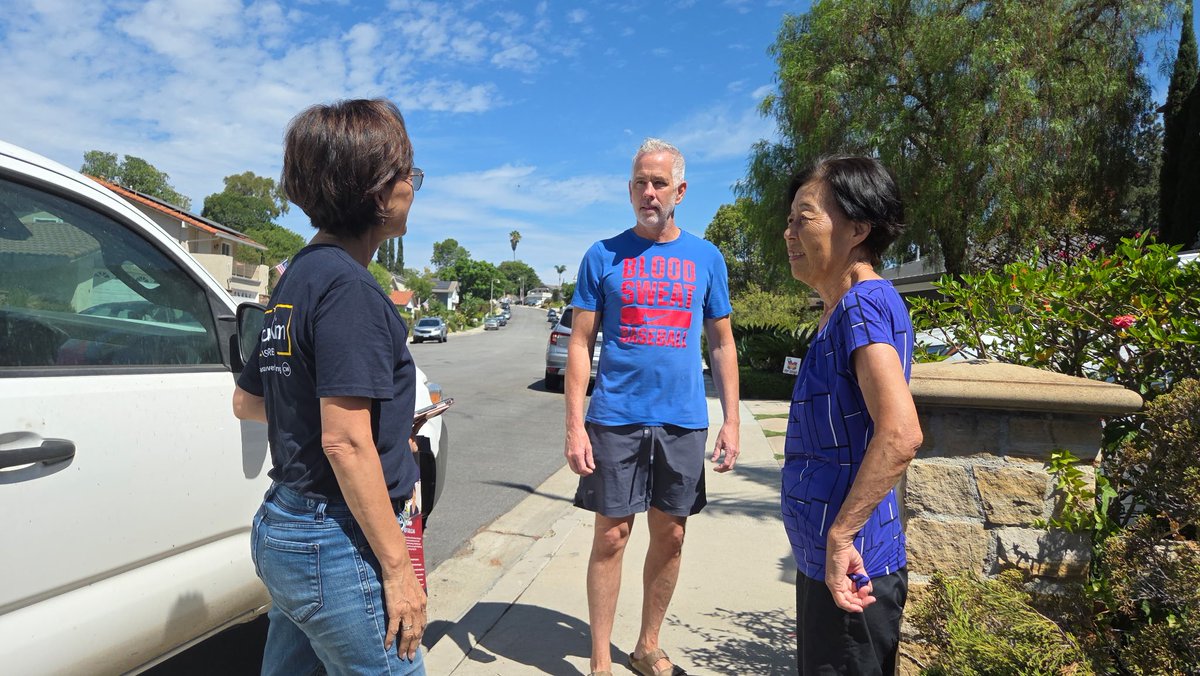 YoungKimCA's tweet photo. Another great weekend of door knocking and talking with voters about how I am fighting for them and bringing fresh leadership to Congress. Thank you for the wonderful conversations and support! #TeamYoung https://t.co/vWFh8QLZJE