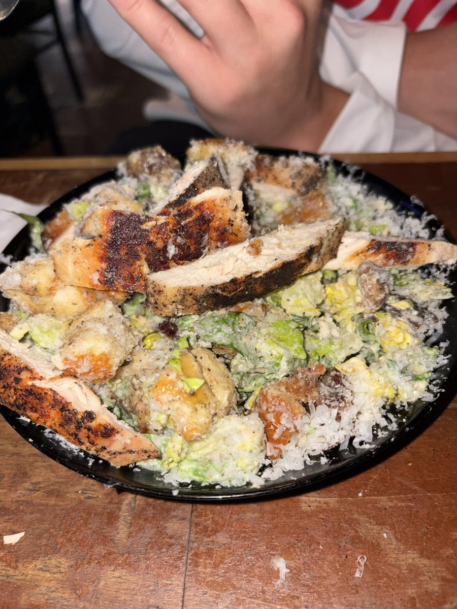 PdecisionsStool's tweet photo. “This is the first healthy thing I have ate probably since Sunday” - Greg https://t.co/ZSN3RfnhuA