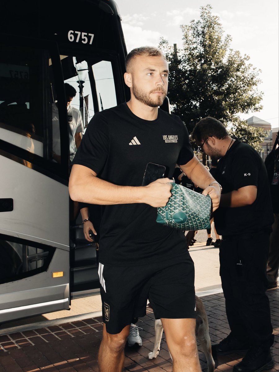 LAFC's tweet photo. Arrived and ready. https://t.co/RObCorRm1i