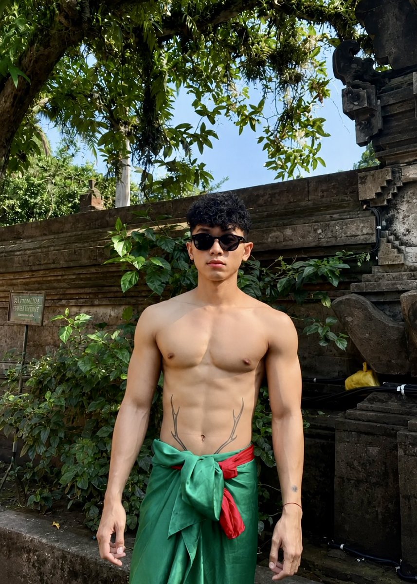 bgkiting's tweet photo. gua enak, gua menggigit💪🏻 https://t.co/Xi7DqfMdCK