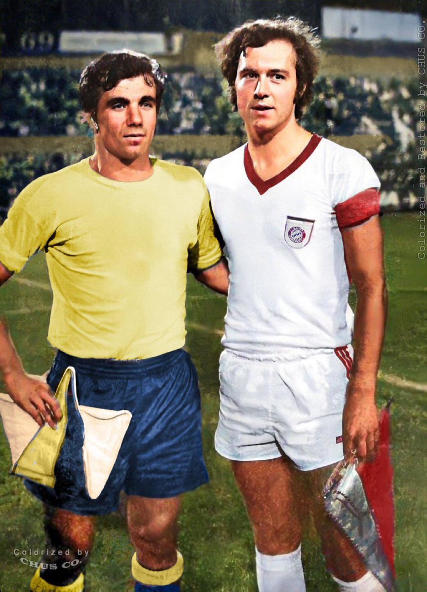 PERICOSAFE's tweet photo. #MemoriaUDLP
TONONO-BECKENBAUER 30/08/1972, Estadio Insular.
El aniversario de la foto más buscada! Había admiración mutua entre ambos, considerados ya entonces como dos de los mejores defensas centrales de Europa. Fue el partido entre la UD Las Palmas y el Bayern Munich. + https://t.co/LaDipSxKFu