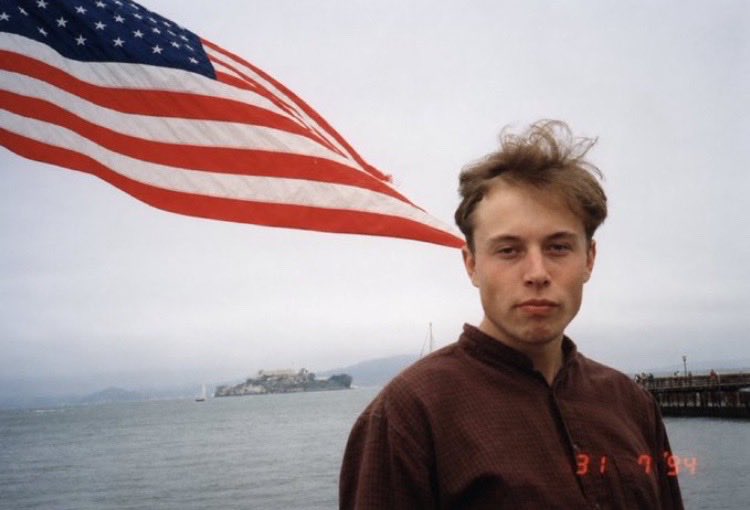 Rocketmech1's tweet photo. God bless America https://t.co/FdYWPTh3Hv