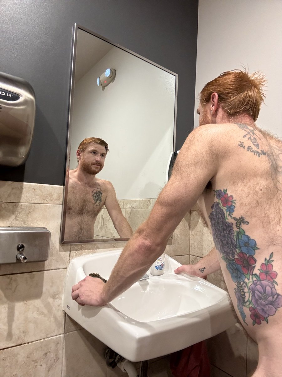 DWebbmann's tweet photo. #gayginger #gayhairy #gaydenver #gayjockstrap https://t.co/equbK1jRvh