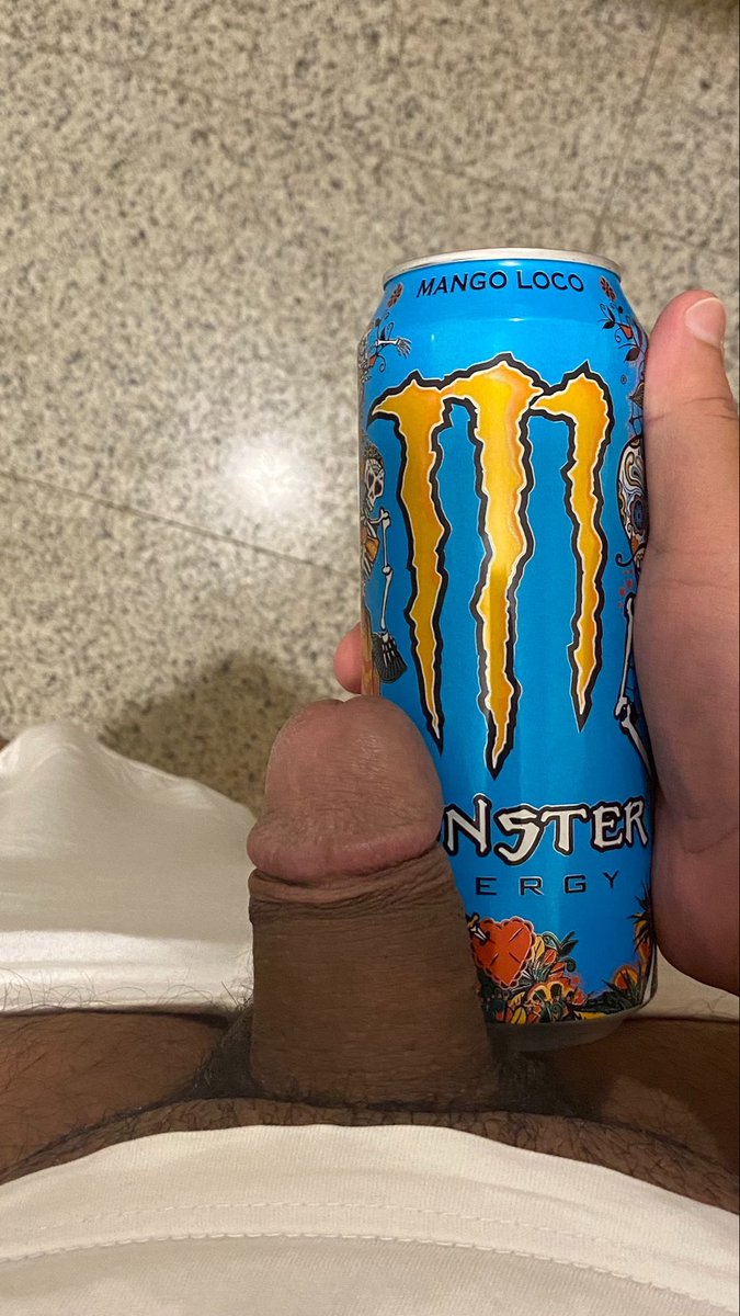 wenterfeel's tweet photo. Why its not as big as yall when i compare it to monster can :( https://t.co/KsVZ8ip77e