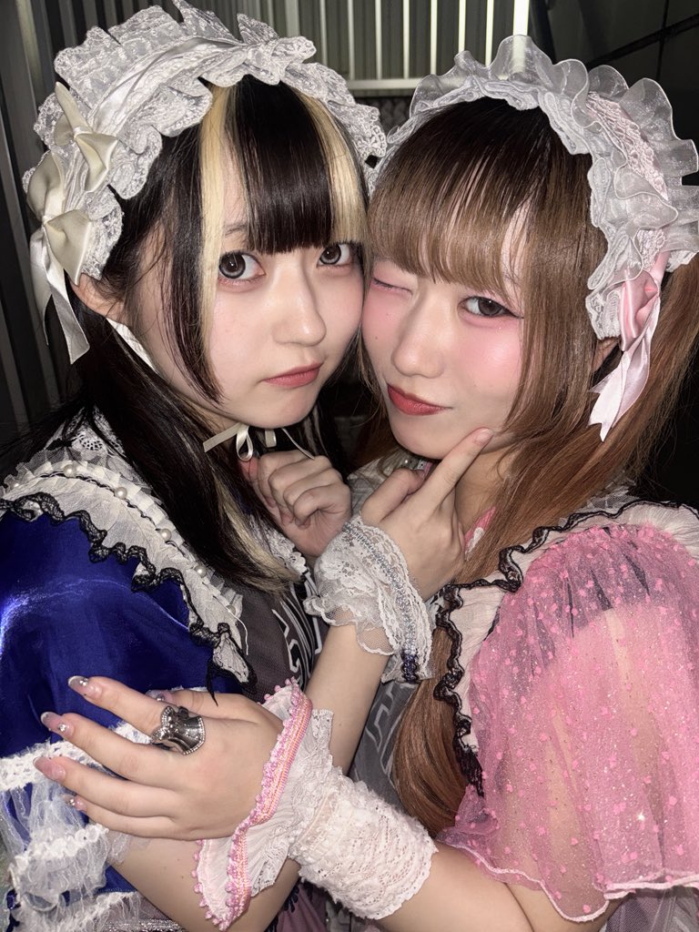 SR_gachamaru's tweet photo. ヘッドドレスが似合う女の子たち見つけた。 https://t.co/IsIeAYKTqg