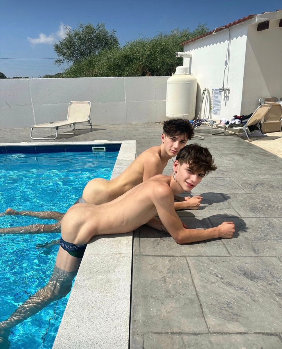 elyxtwinkvk's tweet photo. Hot content on channel : https://t.co/9HOYq7VNxU https://t.co/y2zrAs3u0H
