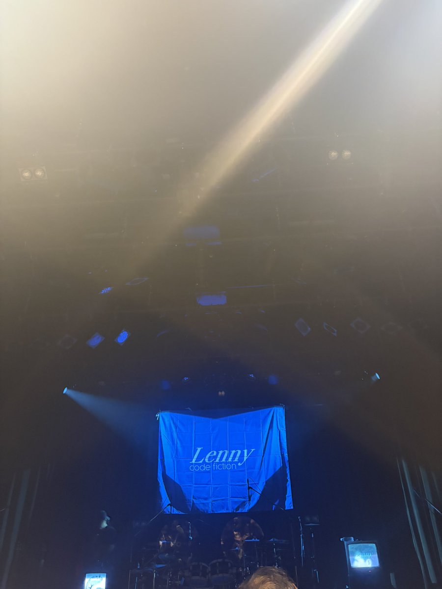 nk25w_'s tweet photo. 変化の数だけ挑み続けた10年間の集大成✨
同じ未来を語ってくれるところは変わらないLenny code fictionでいてくれたことが何よりも嬉しかった( ĭ ⩊ ĭ )
これからもずっと一緒😼🩵何よりも大好き！ https://t.co/32ScT5STZF