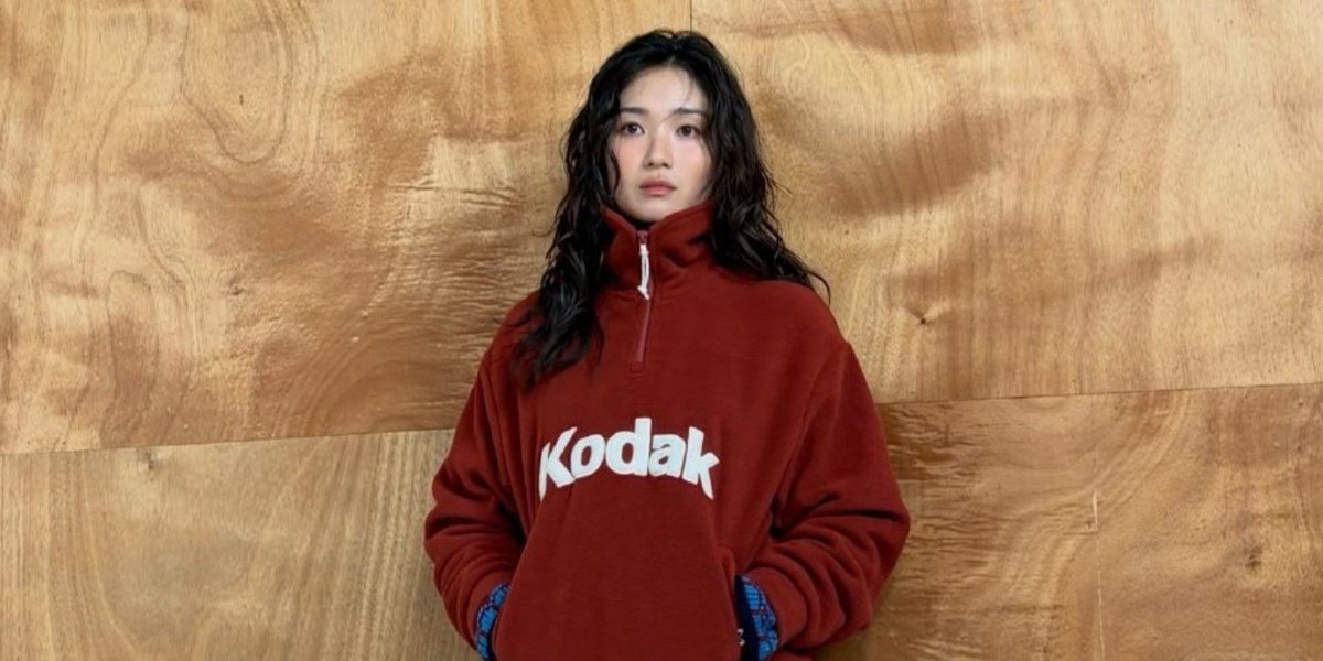 hyelumos's tweet photo. she looks way too good.. hyeyoon’s kodak mode is genuinely so aesthetically pleasing. https://t.co/5O5hz1FICc