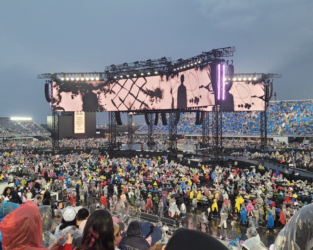 softbunkook's tweet photo. It's been a week since I saw @BTS_twt 😭 https://t.co/ClMmRp6lWz