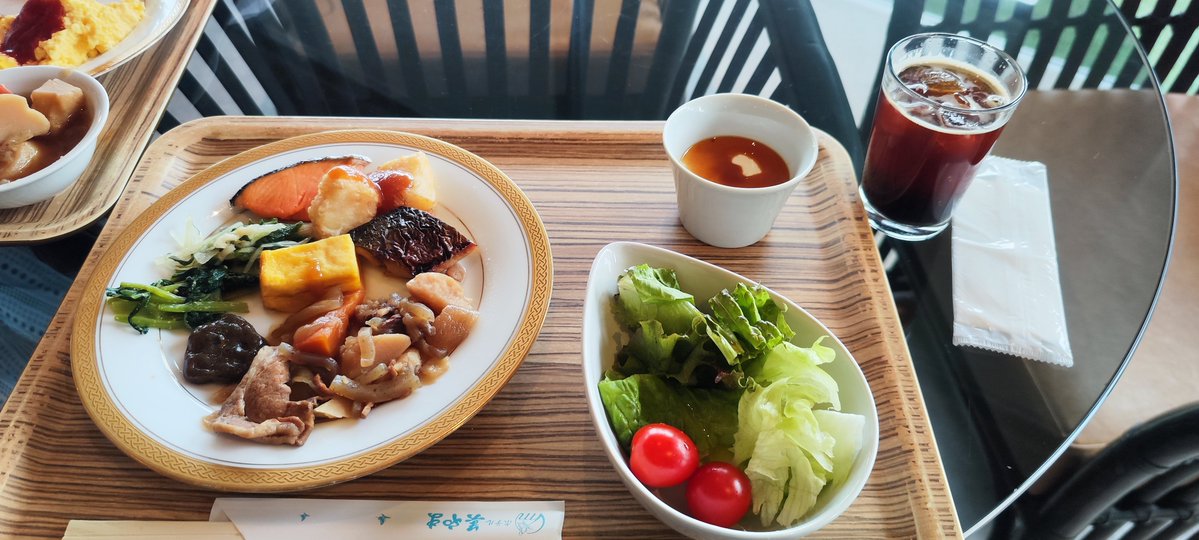 Taigasoon's tweet photo. #湯巡り幻想郷
いつも朝あまり食べないから新鮮
昨日の食べた魚のでけぇ骨、左下奥歯に刺さりっぱで痛てぇよ https://t.co/ZN729yBUyF