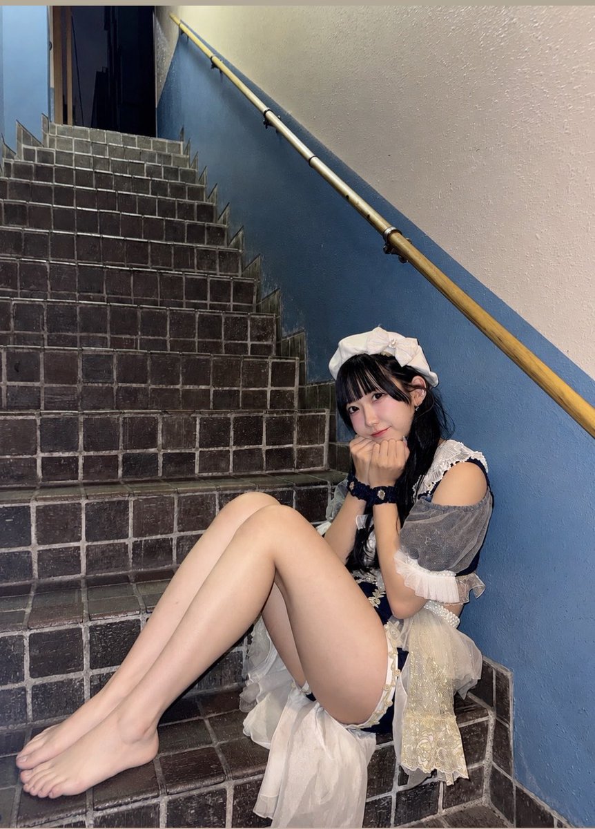 PS_kanon0921's tweet photo. 24歳の脚好きな人おはようして♡♡ https://t.co/UFlT5EGiYA