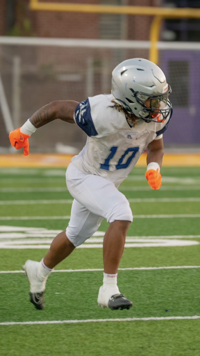 AChriston5's tweet photo. WEEK 2 Clips  Tuff lost !
5 carries 50+ yards
3 tackles 
@PrepRedzoneTN @TnVarsity @johnvarlas @CSmithScout @ScottC_Scout @YNU901 @247Sports https://t.co/GB0pwK8w4m