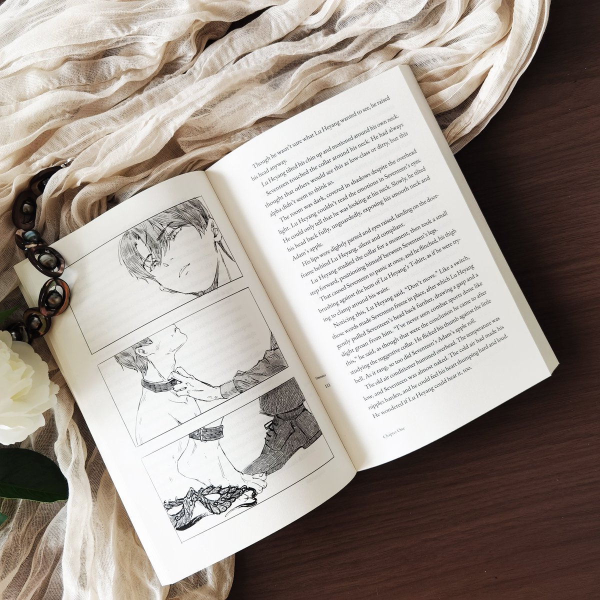 haitangbooks's tweet photo. ✨Boundless Utterance Vol.1 is NOW open for pre-order!  

🛒 Order Here: https://t.co/1c3Gi25Jpg 

📖 Preview: 
https://t.co/Za77lbKUDy

📩 Need Help? If your country isn’t listed and you can’t find a distributor, feel free to email nebelland.contact@yahoo.com for further assistance!