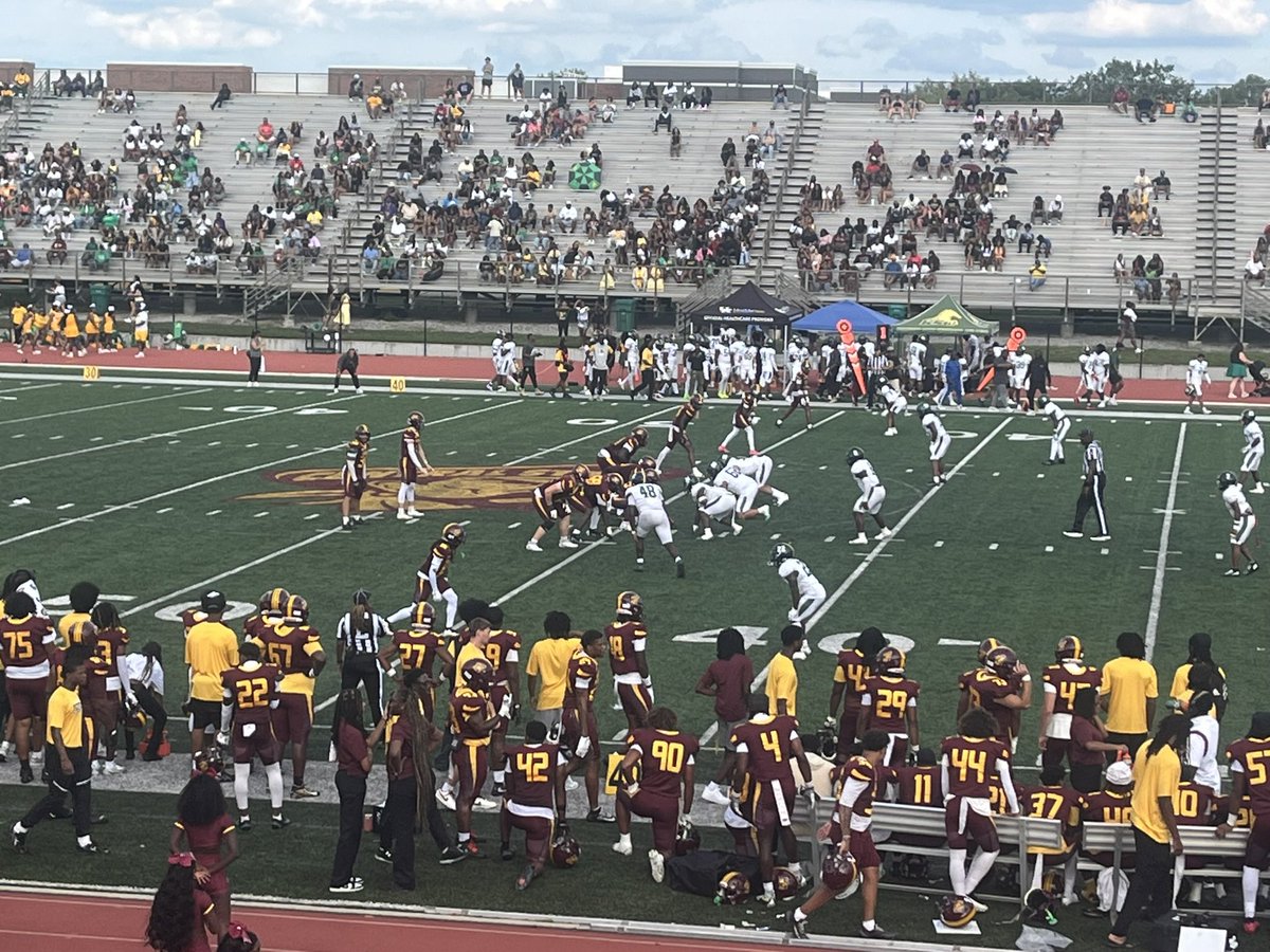 CoachNate33's tweet photo. Thankful and blessed to see my guy @ZayZay3443 score a touchdown today in his college debut‼️‼️ Beyond proud of him for the growth he has had over the summer‼️ Once a Warrior always a Warrior‼️❤️🙏🚂🚂🚂 https://t.co/7ofoRiM3H3