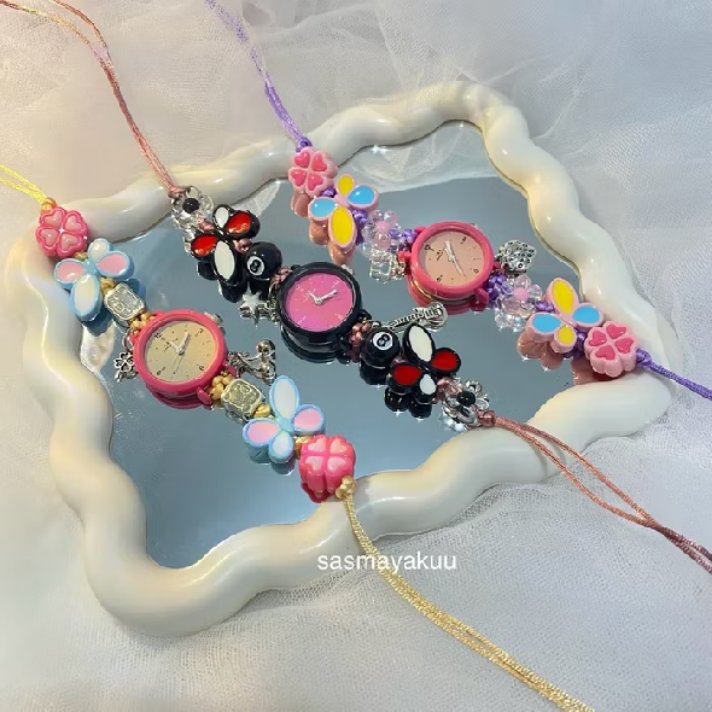 DearGirlsCart's tweet photo. ✨ Jam tangan handmade yang manis, colorful, dan gemes banget! Cocok buat kamu yang suka aksesori unik dan playful 💕⌚🌸 https://t.co/bVzAY3rddY
