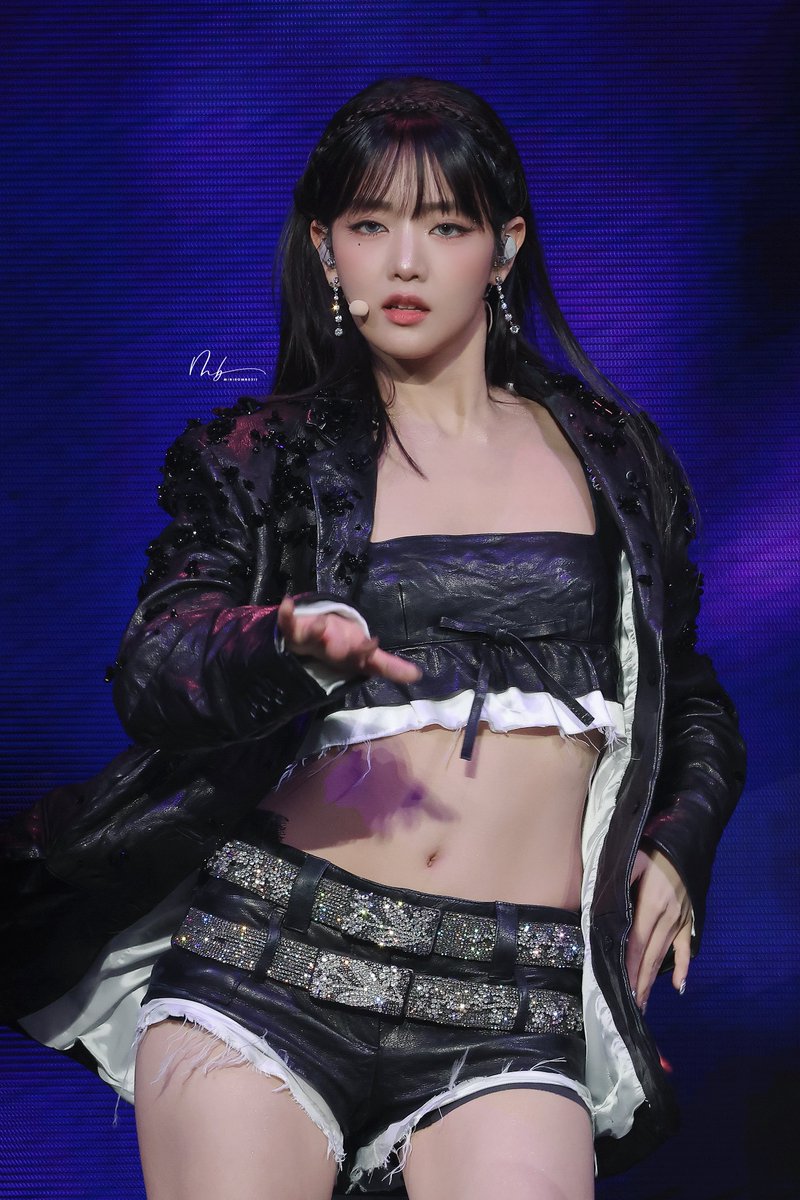 minibomb0311's tweet photo. 260829 민니 ❤️❤️❤️

Syncopation in macau day 1￼￼￼￼ ￼￼￼🥰🥰🥰

#IDLE #아이들 #민니 #Minnie #มินนี่ #ミンニ https://t.co/OjkSTFjvZr