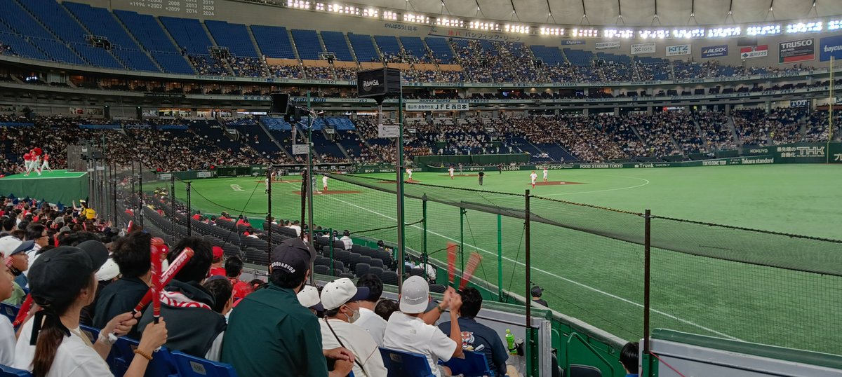 d1_48's tweet photo. 1年ぶりの野球観戦
1年ぶりの都市対抗

タダなので文句は言えないが、見づらい https://t.co/XX6JW8TnxB