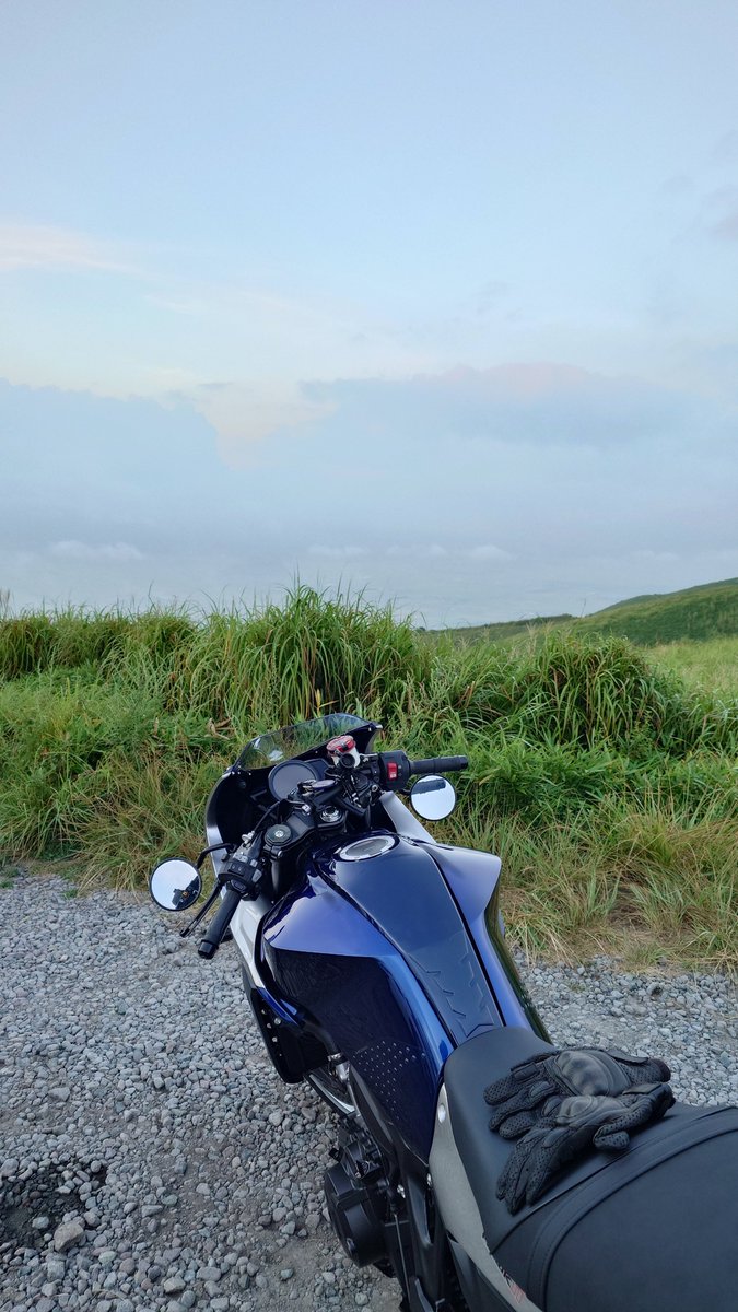 tetsjin1321's tweet photo. 大観峰 雲海 ✕ ⇒ 雲中チャレンジ⋯⋯
#Hawk11 https://t.co/80mDIIlh4k