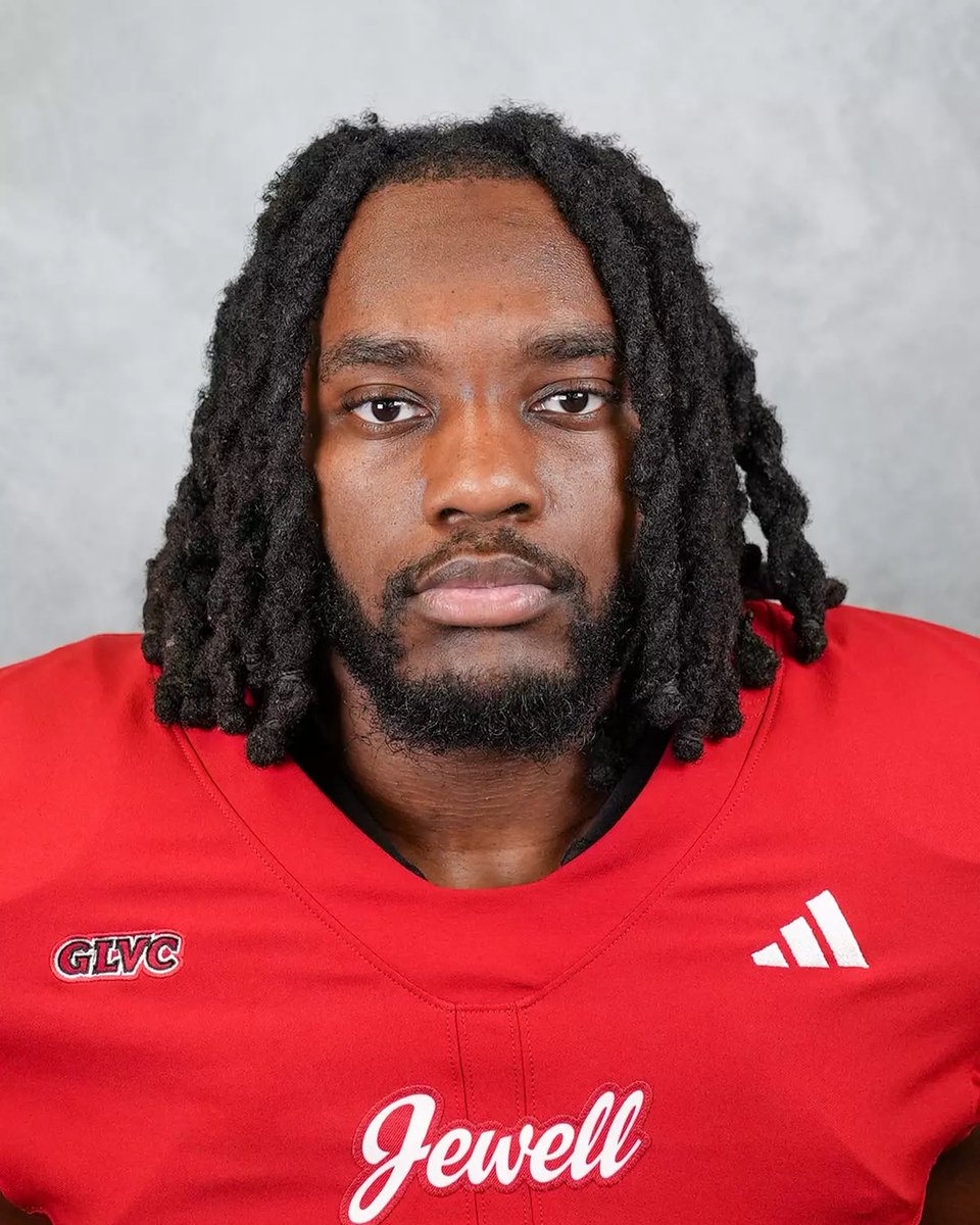 RGIII's tweet photo. Prayers up for William Jewel College RB MicahJo Barnett’s family, and friends and loved ones. 

MicahJo passed away today after scoring a TD and collapsing on the sideline shortly after.

He was only 20 years old. 💔 https://t.co/lRiuRT2Foe