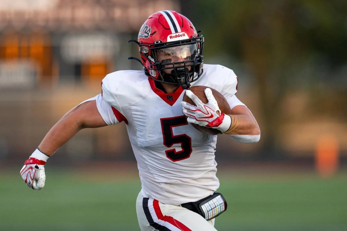 HudTurner2027's tweet photo. Week 1: Vs. #7 CR Prairie 
L (23-21)
24 carries
103 yards
1 touchdown 

@TheLMFootball https://t.co/zaWdTzJDok