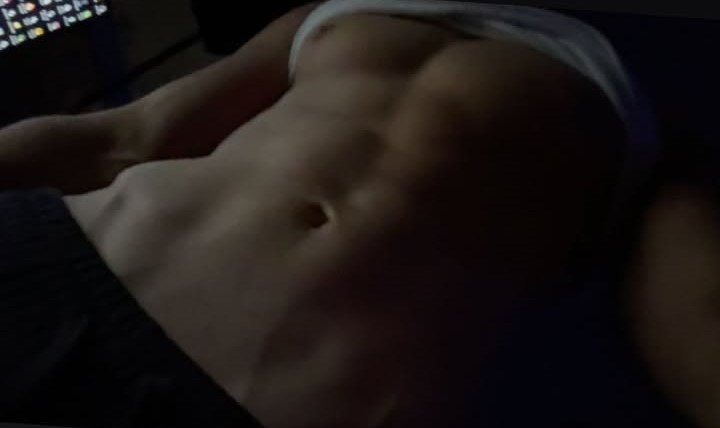 maxeddnate's tweet photo. bored https://t.co/8tpCT5UTsH