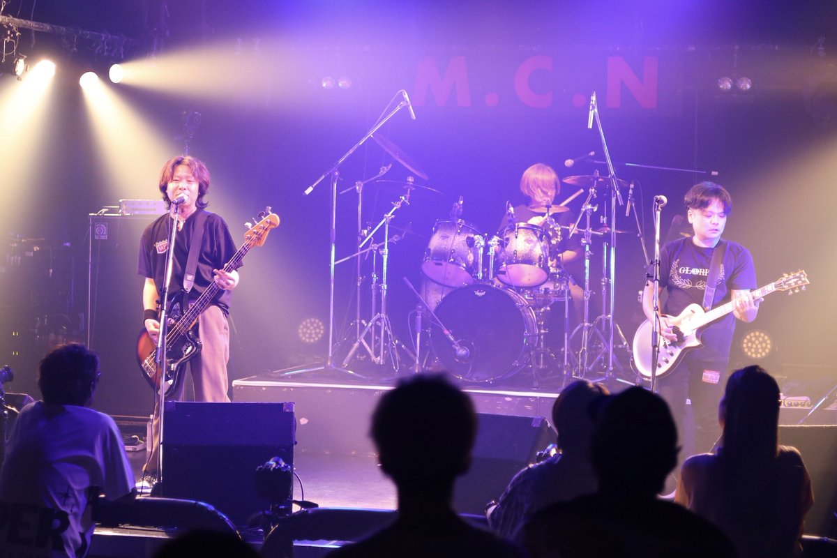 shigekamata's tweet photo. 2026.08.29
バッタキックpresents
ボイン天国
at MACANA

ご来場の皆様ありがとうございました！

GLORIS今回ほぼノンストップの演奏で燃え尽きました！

素敵なイベントでした✨
主催のバッタキックをはじめとして、スタッフの皆さん、
対バンの皆さんありがとうございました！

#ボイン天国
#GLORIS https://t.co/61cYJGNtm7